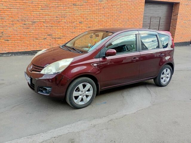 Фиолетовый Ниссан Ноут, объемом двигателя 1.5 л и пробегом 39 тыс. км за 8300 $, фото 1 на Automoto.ua