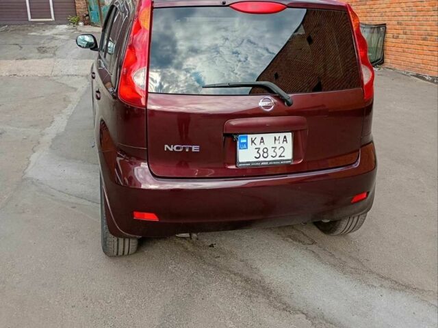 Фиолетовый Ниссан Ноут, объемом двигателя 1.5 л и пробегом 39 тыс. км за 8300 $, фото 4 на Automoto.ua