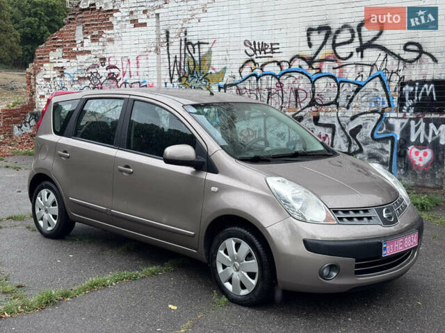 Коричневый Ниссан Ноут, объемом двигателя 1.6 л и пробегом 207 тыс. км за 5699 $, фото 3 на Automoto.ua