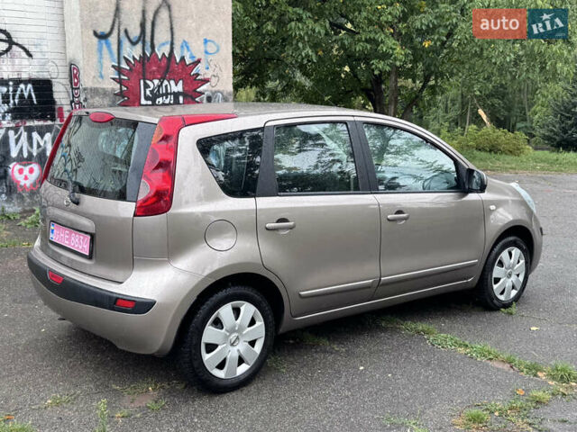 Коричневый Ниссан Ноут, объемом двигателя 1.6 л и пробегом 207 тыс. км за 5699 $, фото 4 на Automoto.ua