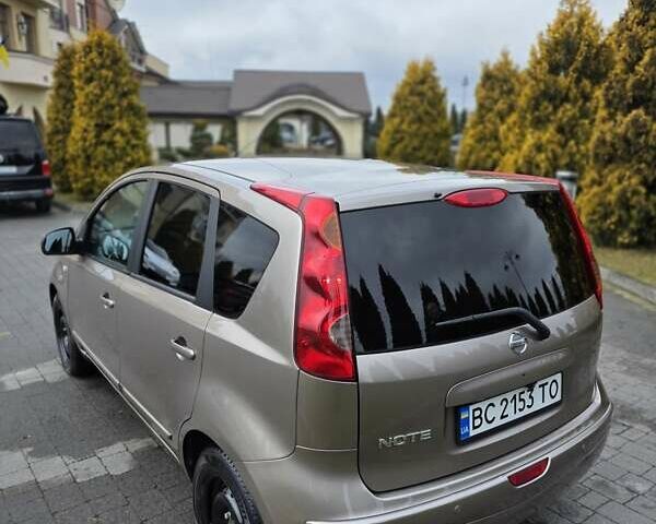 Коричневий Ніссан Ноут, об'ємом двигуна 1.6 л та пробігом 221 тис. км за 9000 $, фото 6 на Automoto.ua