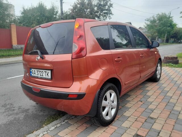 Коричневий Ніссан Ноут, об'ємом двигуна 1.6 л та пробігом 135 тис. км за 5999 $, фото 1 на Automoto.ua