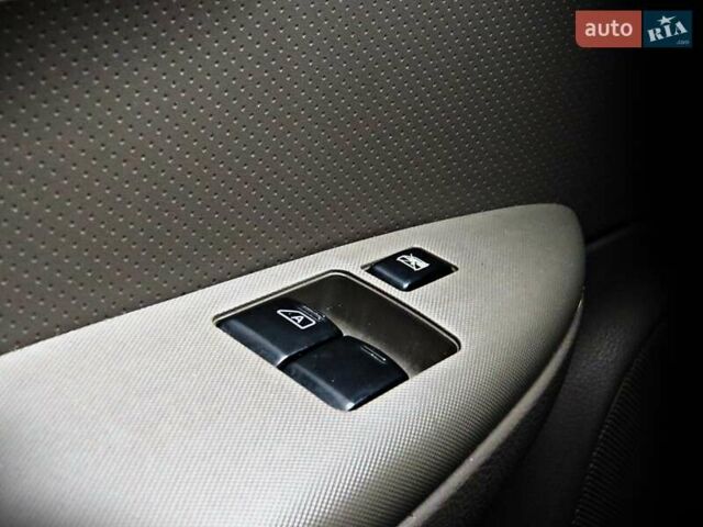 Коричневий Ніссан Ноут, об'ємом двигуна 1.4 л та пробігом 303 тис. км за 5000 $, фото 5 на Automoto.ua