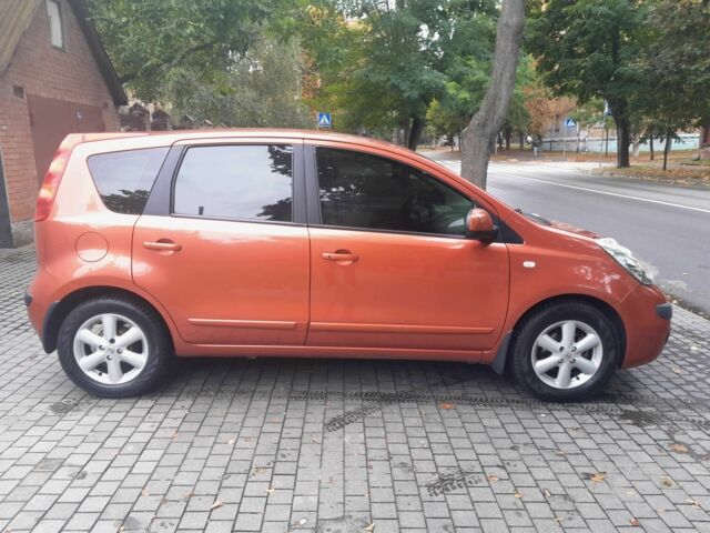 Коричневий Ніссан Ноут, об'ємом двигуна 1.6 л та пробігом 135 тис. км за 5999 $, фото 4 на Automoto.ua