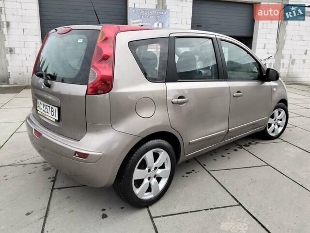 Коричневый Ниссан Ноут, объемом двигателя 1.6 л и пробегом 136 тыс. км за 5400 $, фото 5 на Automoto.ua