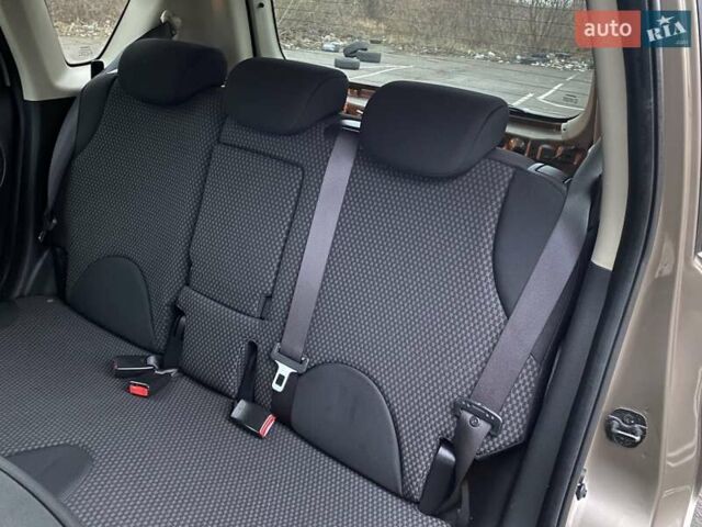 Коричневий Ніссан Ноут, об'ємом двигуна 1.6 л та пробігом 190 тис. км за 6250 $, фото 56 на Automoto.ua