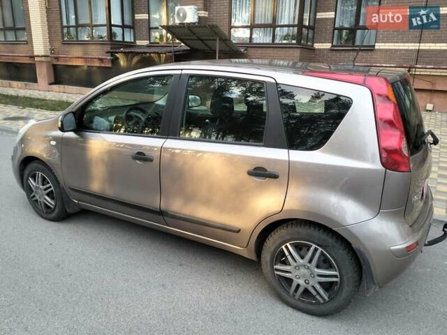 Коричневый Ниссан Ноут, объемом двигателя 1.6 л и пробегом 206 тыс. км за 6499 $, фото 4 на Automoto.ua