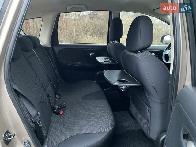 Коричневий Ніссан Ноут, об'ємом двигуна 1.6 л та пробігом 190 тис. км за 6250 $, фото 60 на Automoto.ua