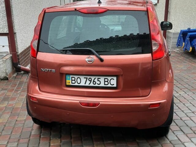 Коричневий Ніссан Ноут, об'ємом двигуна 1.6 л та пробігом 132 тис. км за 5600 $, фото 2 на Automoto.ua
