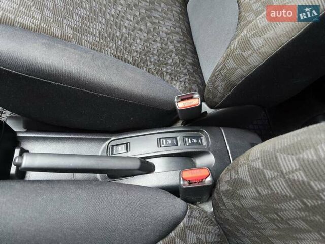 Коричневый Ниссан Ноут, объемом двигателя 1.4 л и пробегом 147 тыс. км за 5500 $, фото 27 на Automoto.ua