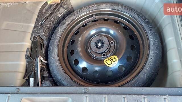 Коричневий Ніссан Ноут, об'ємом двигуна 1.39 л та пробігом 85 тис. км за 5950 $, фото 16 на Automoto.ua