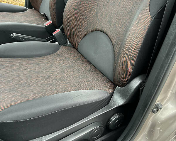 Коричневий Ніссан Ноут, об'ємом двигуна 1.58 л та пробігом 236 тис. км за 6500 $, фото 1 на Automoto.ua