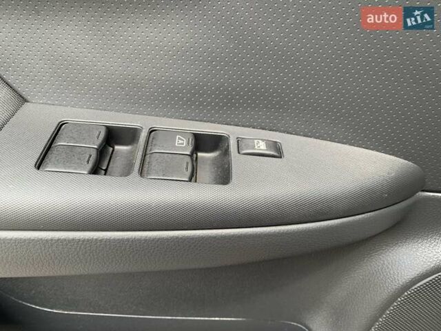 Коричневый Ниссан Ноут, объемом двигателя 1.6 л и пробегом 200 тыс. км за 7999 $, фото 29 на Automoto.ua