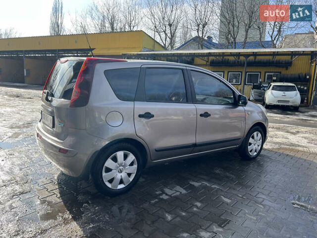 Коричневый Ниссан Ноут, объемом двигателя 1.39 л и пробегом 245 тыс. км за 6600 $, фото 2 на Automoto.ua