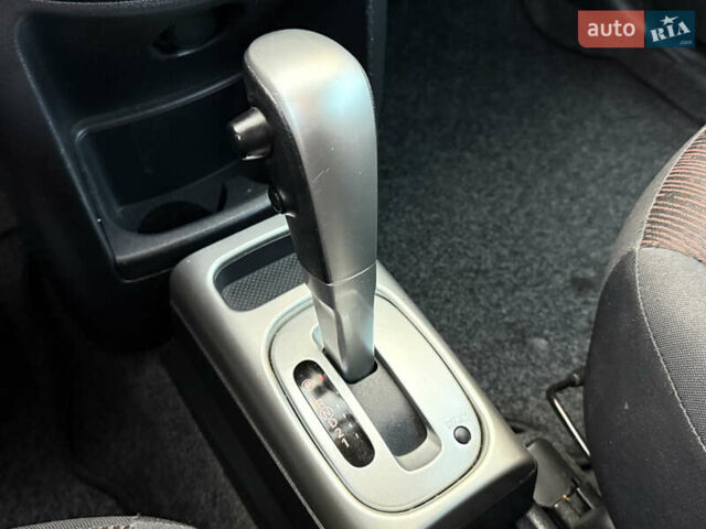 Коричневый Ниссан Ноут, объемом двигателя 1.6 л и пробегом 195 тыс. км за 7700 $, фото 41 на Automoto.ua