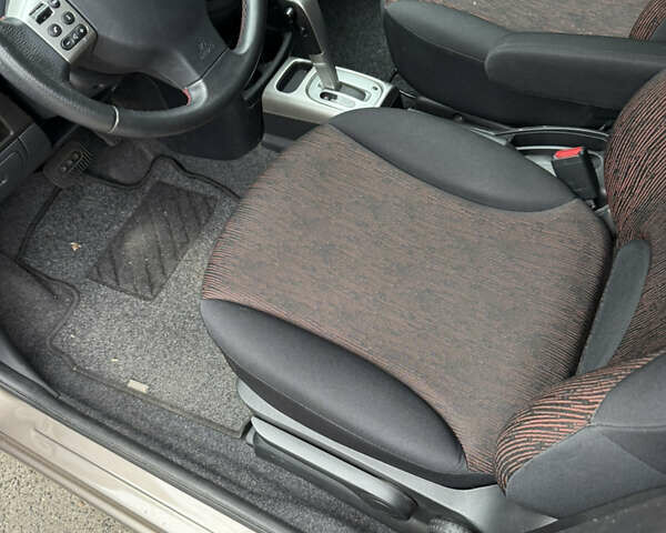Коричневий Ніссан Ноут, об'ємом двигуна 1.6 л та пробігом 190 тис. км за 7300 $, фото 8 на Automoto.ua