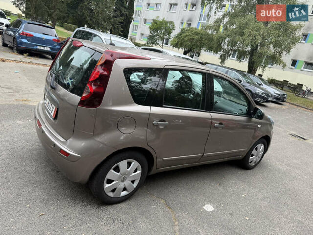 Коричневий Ніссан Ноут, об'ємом двигуна 1.6 л та пробігом 190 тис. км за 7300 $, фото 3 на Automoto.ua