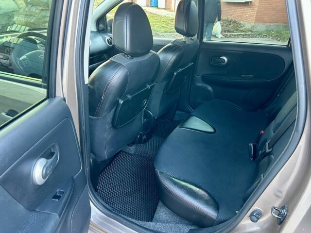 Коричневий Ніссан Ноут, об'ємом двигуна 1.6 л та пробігом 172 тис. км за 7900 $, фото 12 на Automoto.ua