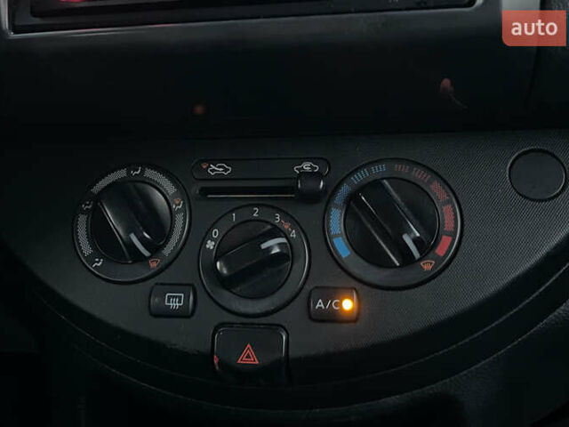 Коричневый Ниссан Ноут, объемом двигателя 1.39 л и пробегом 117 тыс. км за 6999 $, фото 9 на Automoto.ua