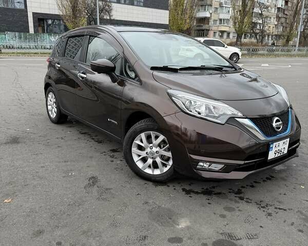 Коричневий Ніссан Ноут, об'ємом двигуна 1.2 л та пробігом 120 тис. км за 11800 $, фото 2 на Automoto.ua