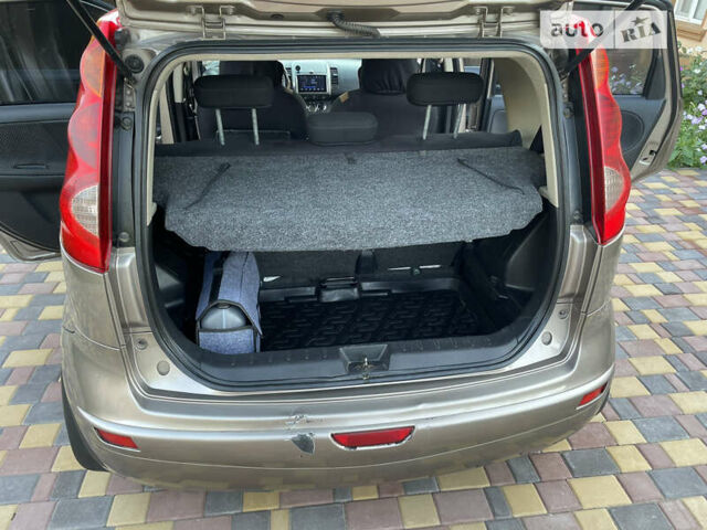 Коричневый Ниссан Ноут, объемом двигателя 1.6 л и пробегом 223 тыс. км за 5300 $, фото 1 на Automoto.ua