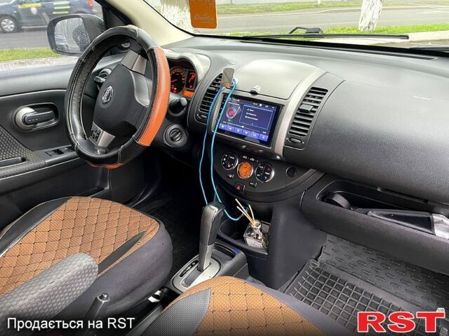 Коричневый Ниссан Ноут, объемом двигателя 1.6 л и пробегом 223 тыс. км за 5300 $, фото 4 на Automoto.ua