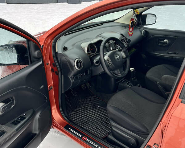 Червоний Ніссан Ноут, об'ємом двигуна 1.4 л та пробігом 330 тис. км за 4199 $, фото 6 на Automoto.ua