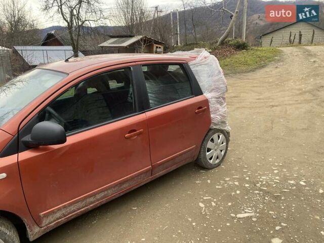 Червоний Ніссан Ноут, об'ємом двигуна 1.46 л та пробігом 230 тис. км за 2350 $, фото 2 на Automoto.ua