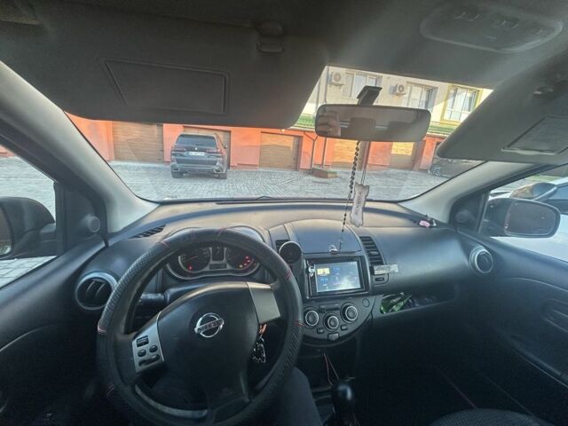 Червоний Ніссан Ноут, об'ємом двигуна 1.4 л та пробігом 307 тис. км за 4500 $, фото 7 на Automoto.ua