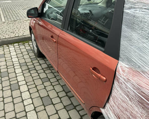 Красный Ниссан Ноут, объемом двигателя 1.46 л и пробегом 210 тыс. км за 1400 $, фото 5 на Automoto.ua