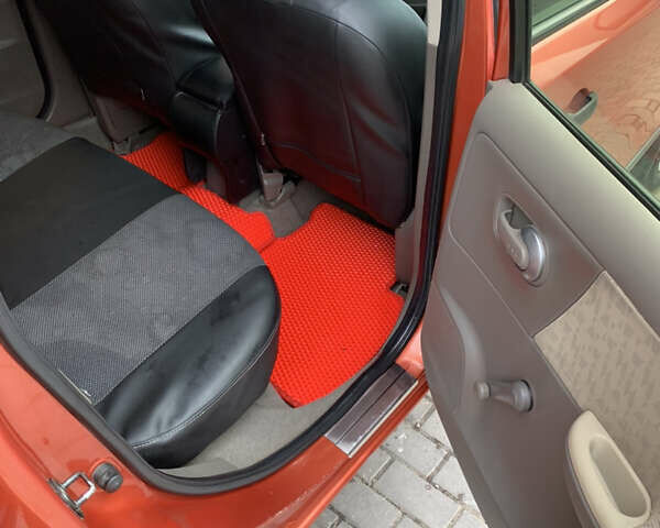 Красный Ниссан Ноут, объемом двигателя 1.6 л и пробегом 235 тыс. км за 5200 $, фото 11 на Automoto.ua