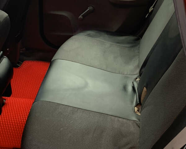 Красный Ниссан Ноут, объемом двигателя 1.6 л и пробегом 235 тыс. км за 5200 $, фото 10 на Automoto.ua