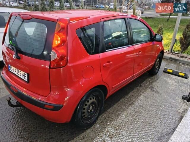 Червоний Ніссан Ноут, об'ємом двигуна 1.39 л та пробігом 258 тис. км за 4700 $, фото 1 на Automoto.ua