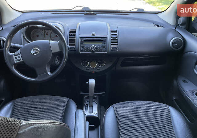 Красный Ниссан Ноут, объемом двигателя 1.6 л и пробегом 169 тыс. км за 6500 $, фото 17 на Automoto.ua