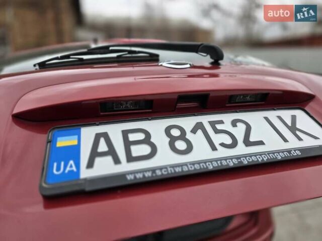 Красный Ниссан Ноут, объемом двигателя 1.4 л и пробегом 120 тыс. км за 3850 $, фото 1 на Automoto.ua