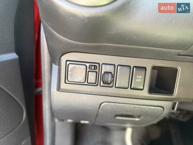 Красный Ниссан Ноут, объемом двигателя 1.6 л и пробегом 160 тыс. км за 5952 $, фото 13 на Automoto.ua