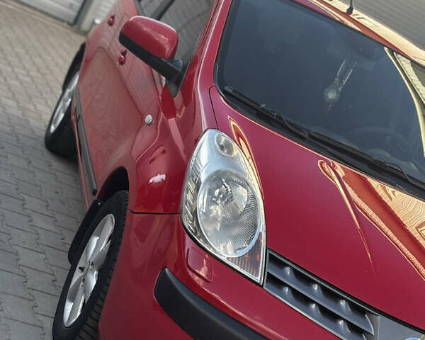 Червоний Ніссан Ноут, об'ємом двигуна 1.39 л та пробігом 320 тис. км за 3600 $, фото 4 на Automoto.ua