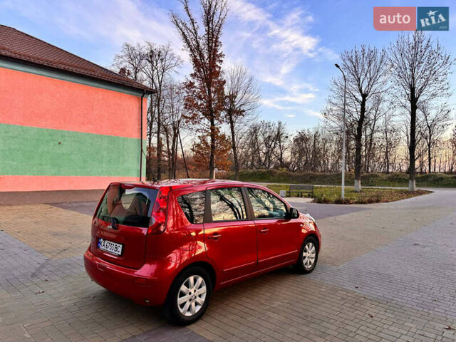 Красный Ниссан Ноут, объемом двигателя 1.6 л и пробегом 250 тыс. км за 6200 $, фото 4 на Automoto.ua