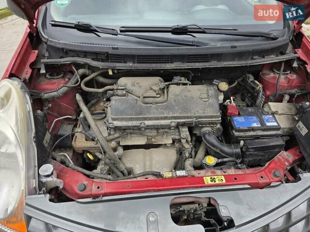 Красный Ниссан Ноут, объемом двигателя 1.4 л и пробегом 120 тыс. км за 3500 $, фото 1 на Automoto.ua