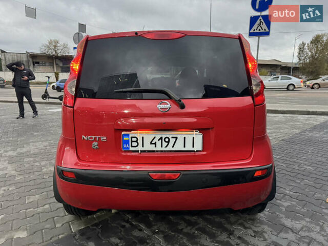 Красный Ниссан Ноут, объемом двигателя 1.6 л и пробегом 197 тыс. км за 6350 $, фото 4 на Automoto.ua