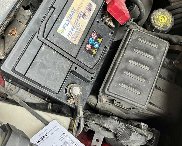 Красный Ниссан Ноут, объемом двигателя 1.6 л и пробегом 232 тыс. км за 5250 $, фото 5 на Automoto.ua