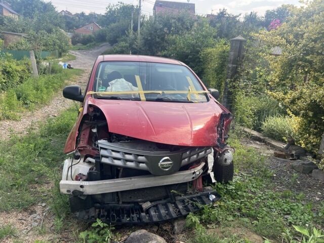 Червоний Ніссан Ноут, об'ємом двигуна 1.4 л та пробігом 120 тис. км за 2000 $, фото 11 на Automoto.ua