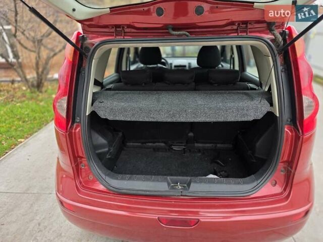 Красный Ниссан Ноут, объемом двигателя 1.4 л и пробегом 120 тыс. км за 3850 $, фото 8 на Automoto.ua