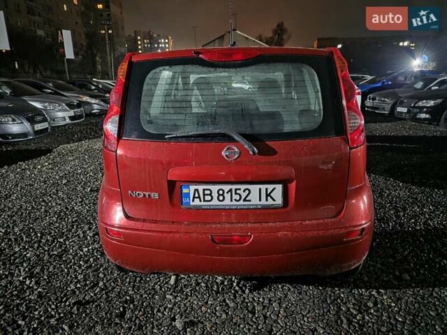 Красный Ниссан Ноут, объемом двигателя 1.4 л и пробегом 120 тыс. км за 4400 $, фото 2 на Automoto.ua