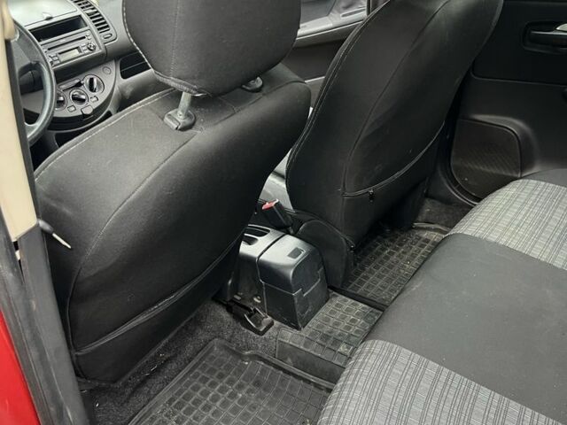 Ниссан Ноут 2007 в Виннице на Automoto.ua Красный Ниссан Ноут, объемом двигателя 1.4 л и пробегом 120 тыс. км за 2000 $, фото 4 на Automoto.ua