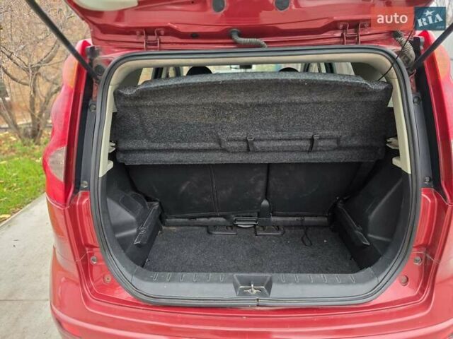 Червоний Ніссан Ноут, об'ємом двигуна 1.39 л та пробігом 120 тис. км за 3500 $, фото 7 на Automoto.ua