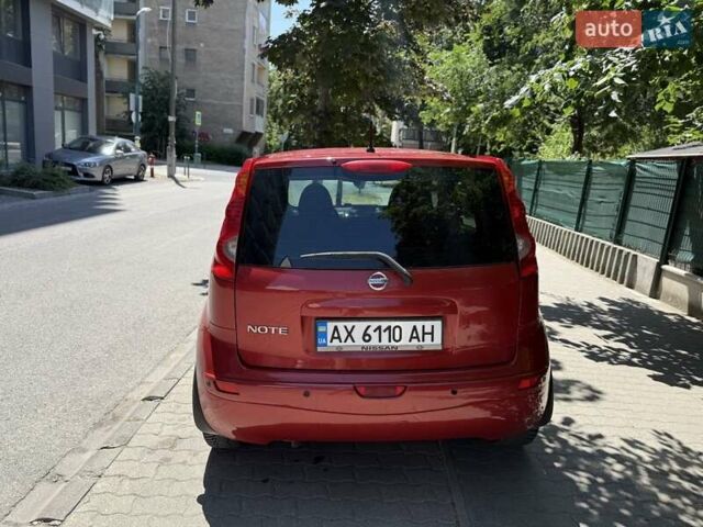 Красный Ниссан Ноут, объемом двигателя 1.6 л и пробегом 160 тыс. км за 5952 $, фото 1 на Automoto.ua