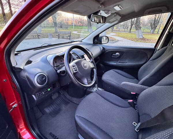 Красный Ниссан Ноут, объемом двигателя 1.6 л и пробегом 250 тыс. км за 6200 $, фото 8 на Automoto.ua
