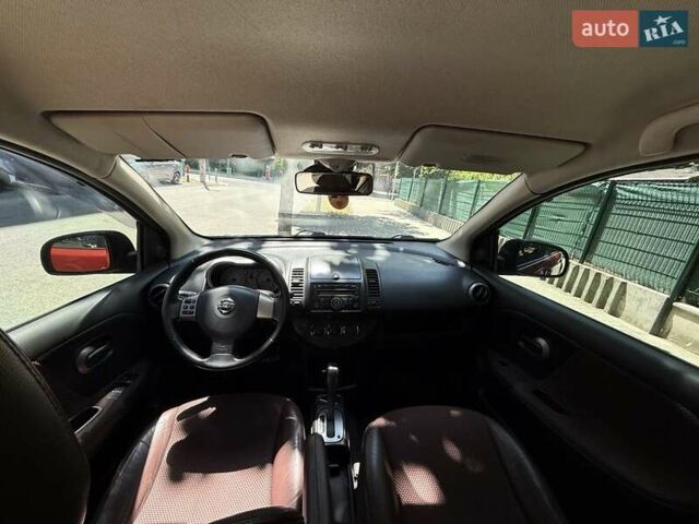 Красный Ниссан Ноут, объемом двигателя 1.6 л и пробегом 160 тыс. км за 5952 $, фото 5 на Automoto.ua