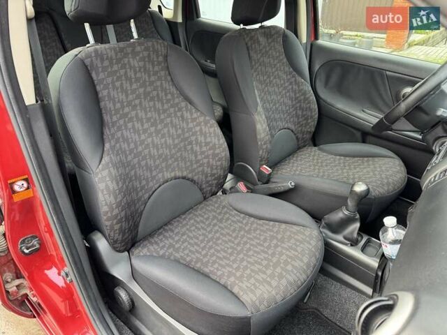 Красный Ниссан Ноут, объемом двигателя 1.4 л и пробегом 120 тыс. км за 3850 $, фото 14 на Automoto.ua